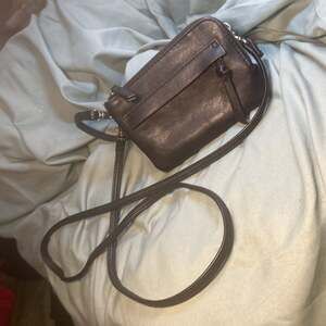 Universal Thread Black 2-Zip Top Crossbody Wristlet Small Purse